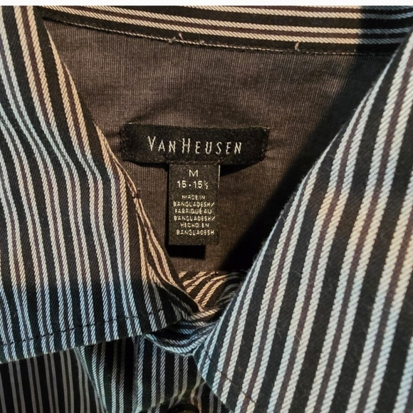 3 Van Heusen Long Sleeve Button Down Shirt Size Medium - Set Of 3 Shirts - Picture 5 of 7